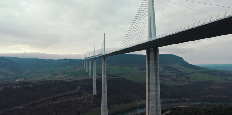 Meurtres à Millau